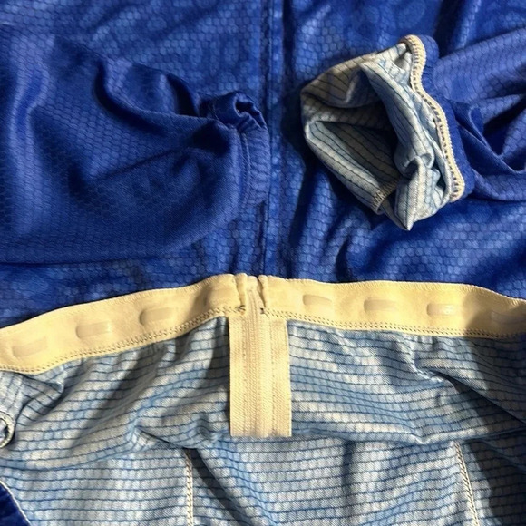 Y2K, vtg , like new!! 4ucycling ,cycling jersey,men L,
Utility,pockets,athletic - Picture 12 of 12